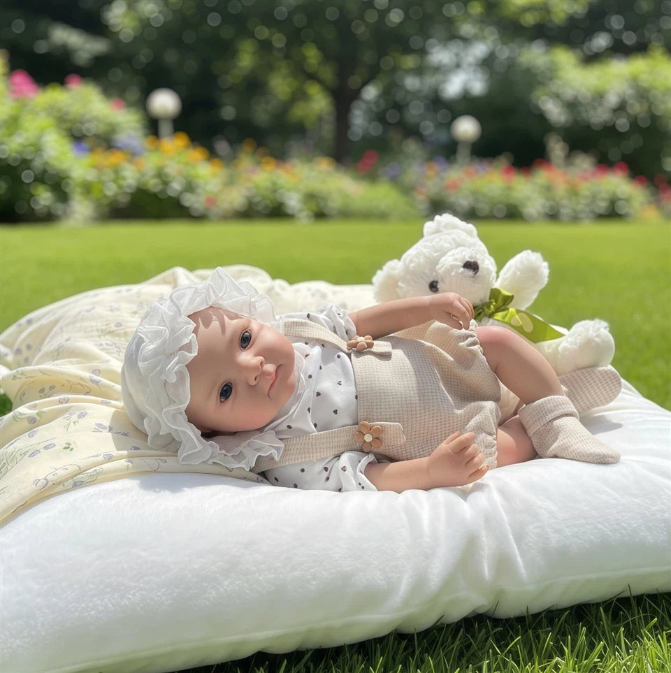 REBORN ATELIER 18-Inch Silicone Baby Doll Bettie! 18-inch
